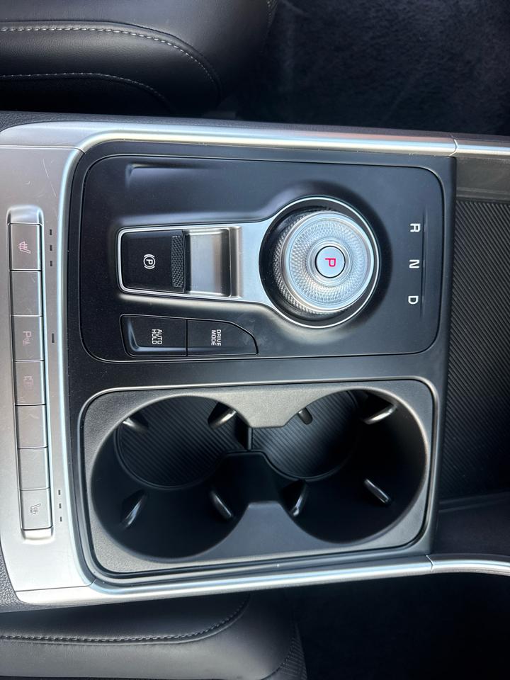 Kia Carnival Hybrid LXS 2026