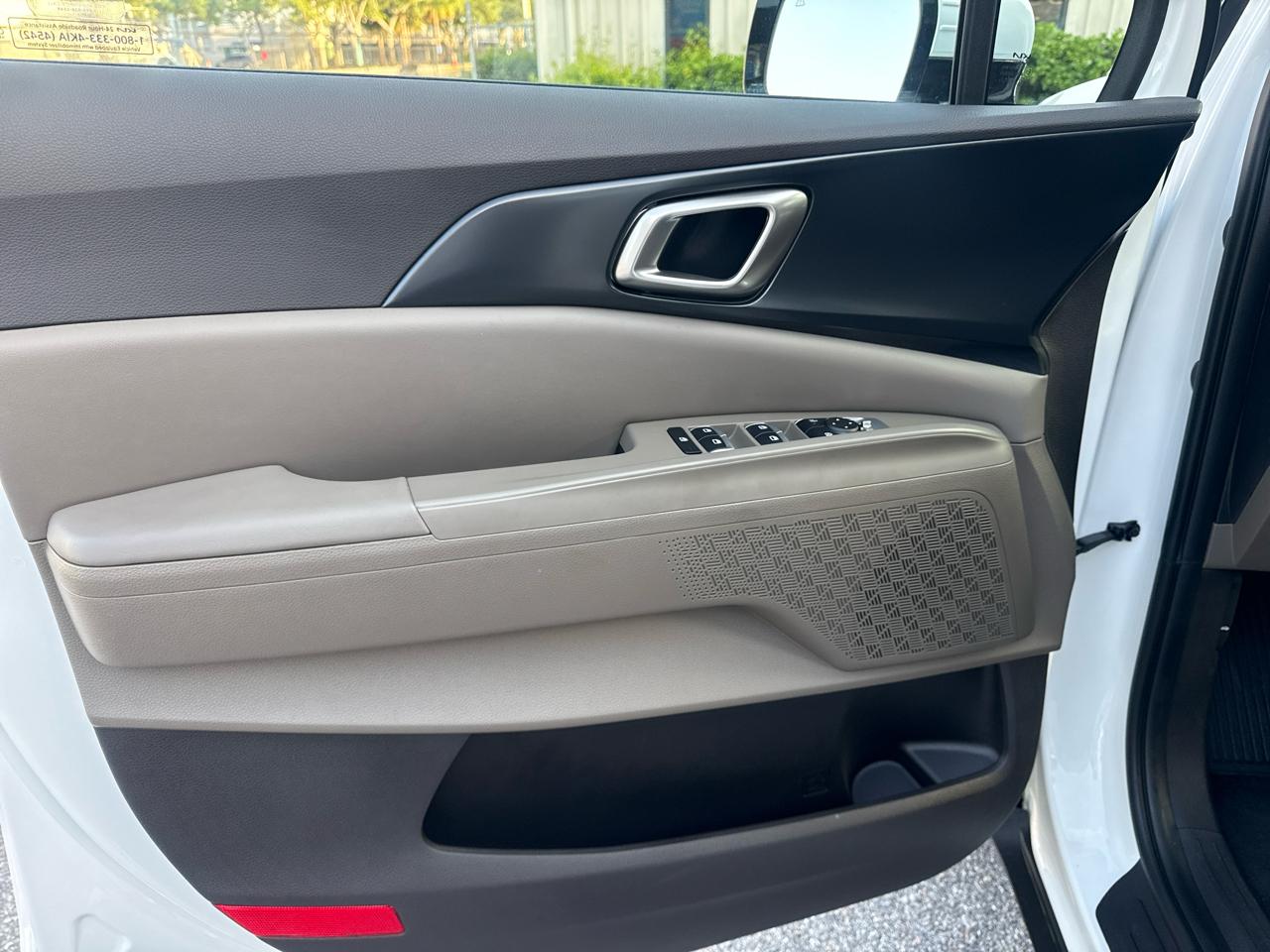 Kia Carnival Hybrid LXS 2026