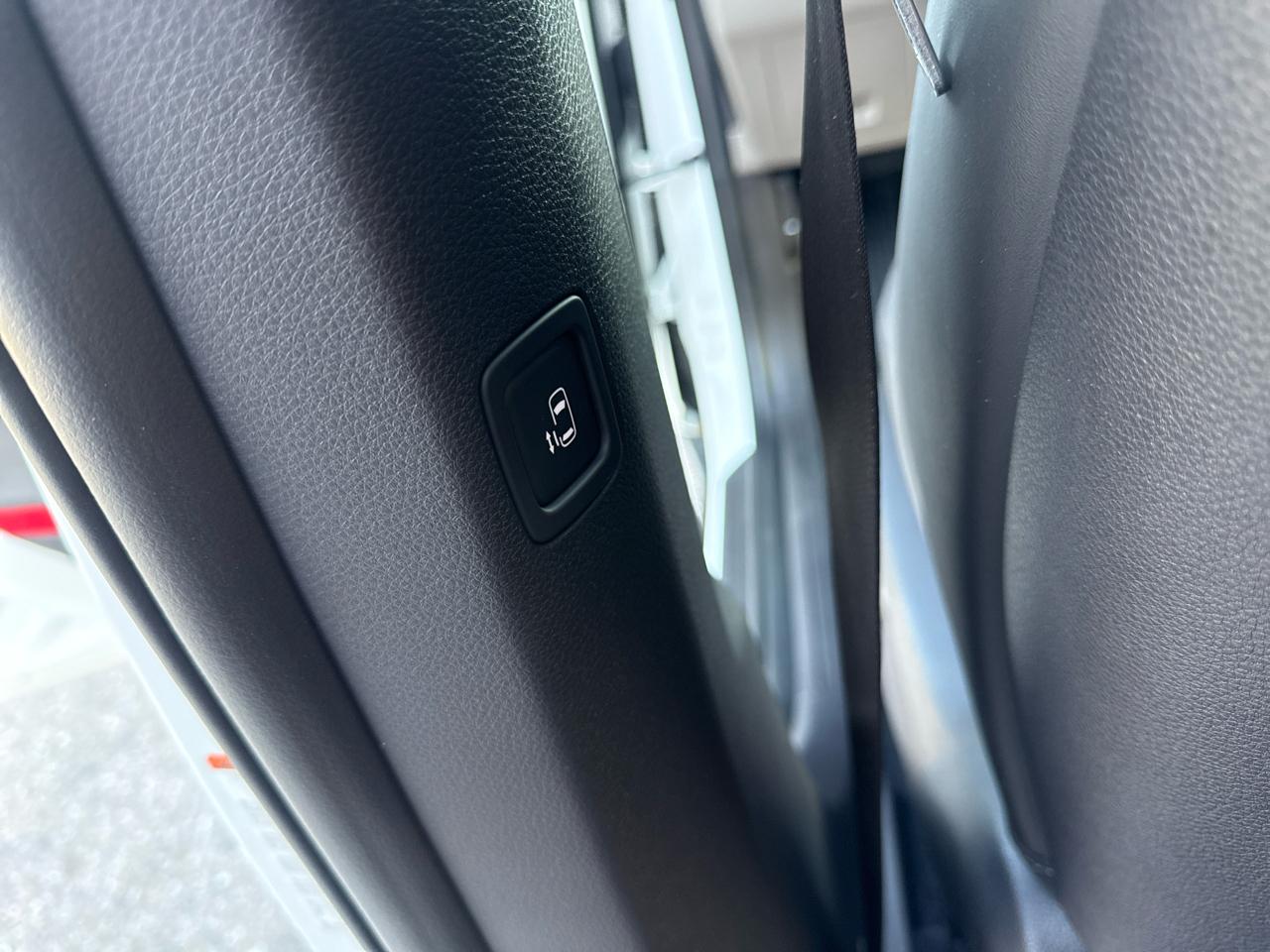 Kia Carnival Hybrid LXS 2026