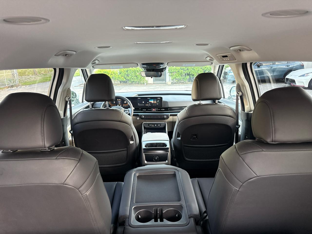 Kia Carnival Hybrid LXS 2026