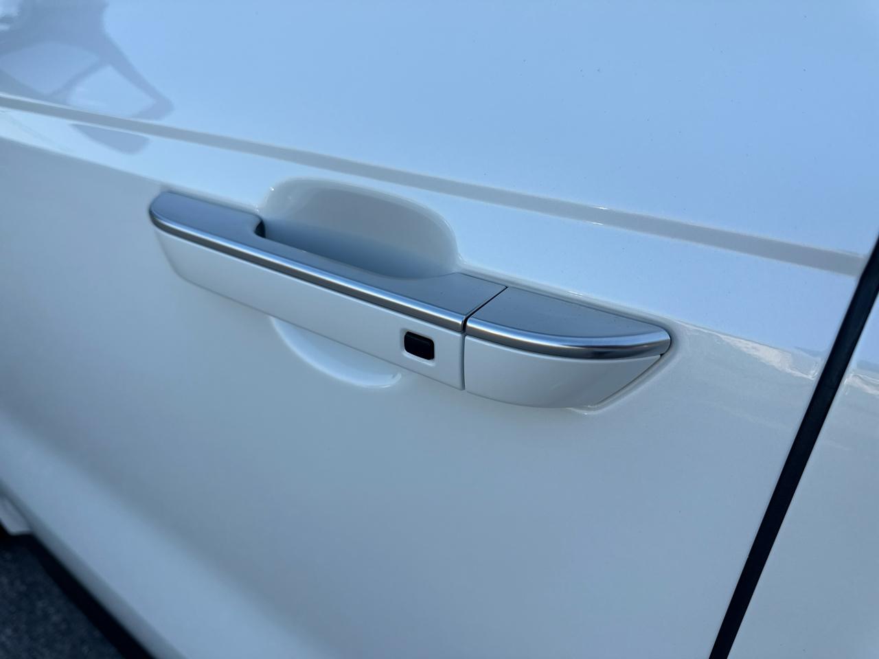 Kia Carnival Hybrid LXS 2026