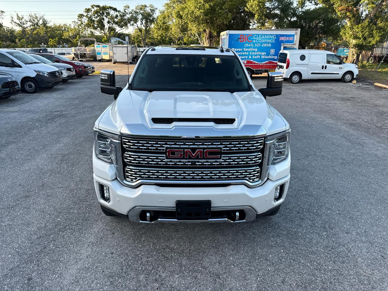 GMC Sierra 2500HD Denali Crew Cab 4WD SB 2022