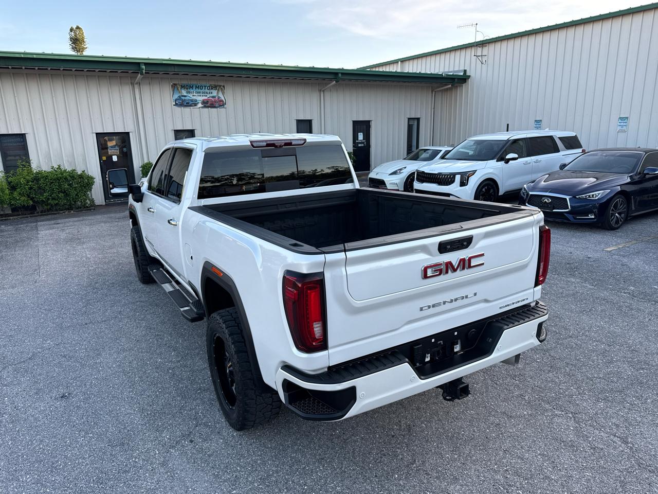 GMC Sierra 2500HD Denali Crew Cab 4WD SB 2022
