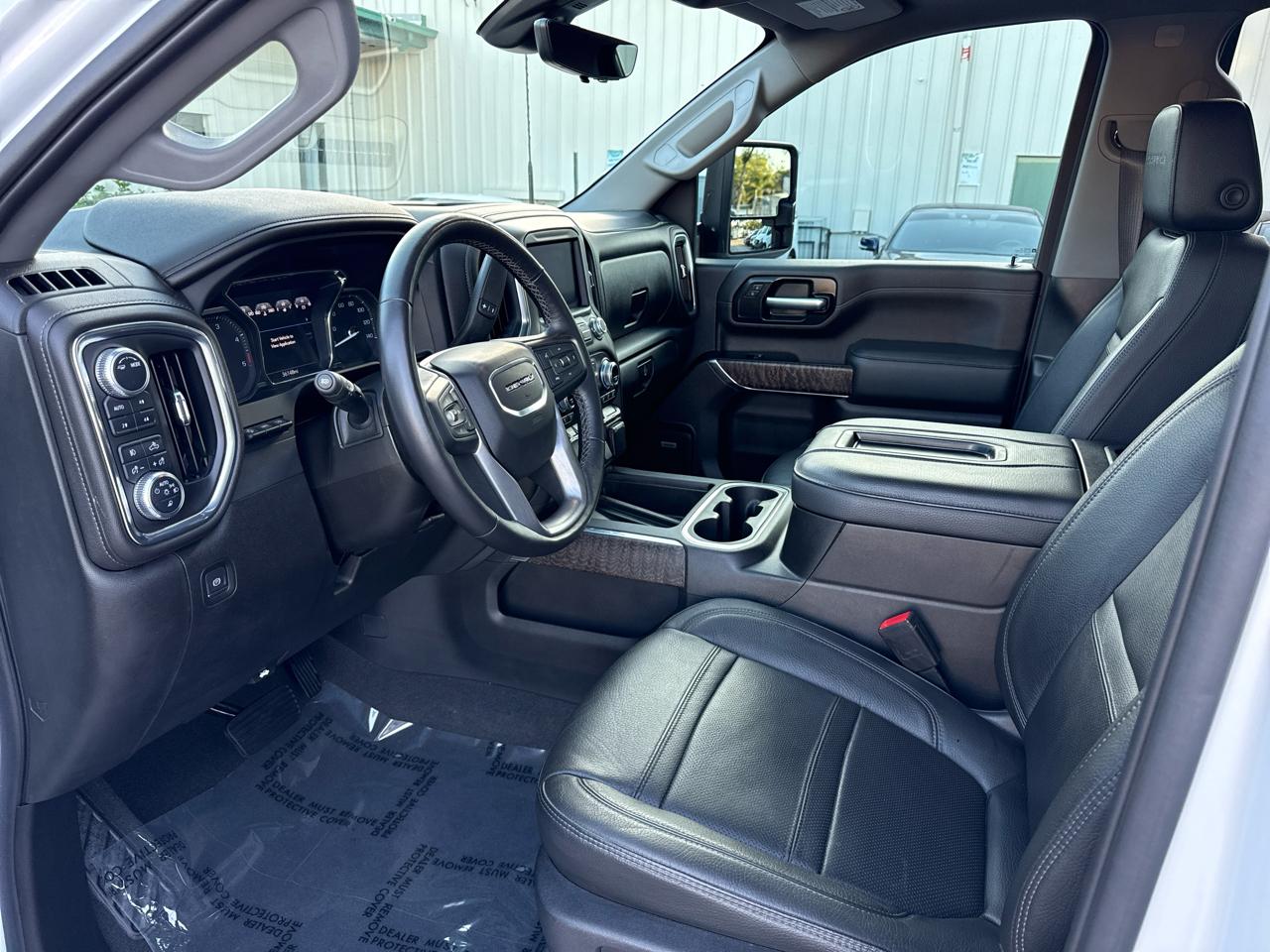 GMC Sierra 2500HD Denali Crew Cab 4WD SB 2022