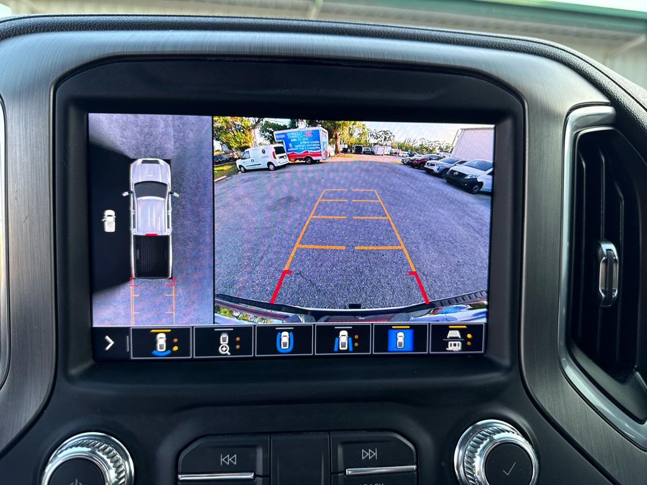 GMC Sierra 2500HD Denali Crew Cab 4WD SB 2022