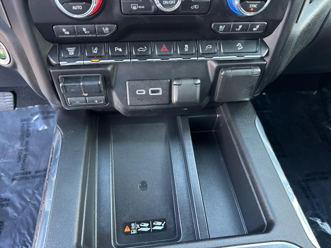 GMC Sierra 2500HD Denali Crew Cab 4WD SB 2022