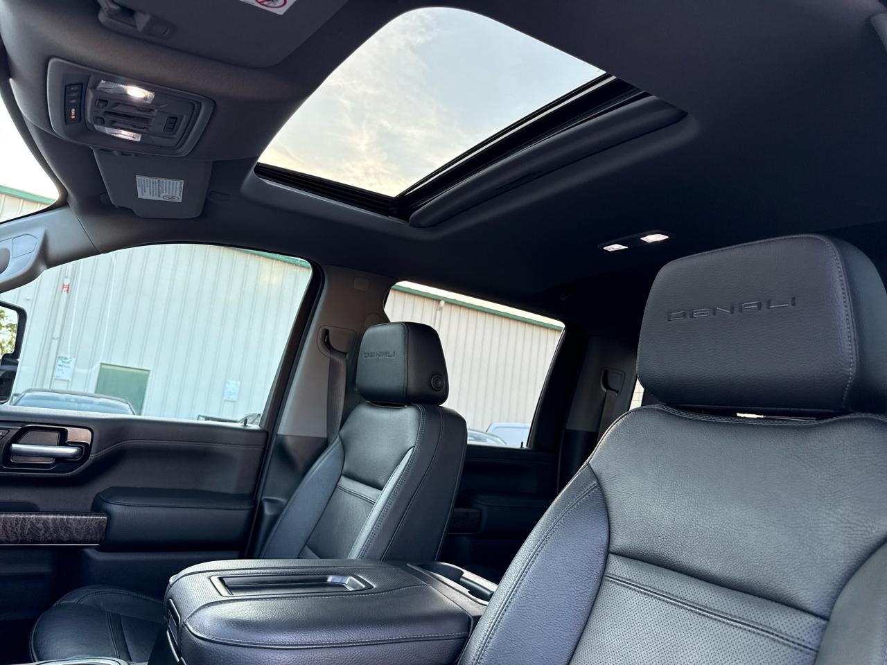 GMC Sierra 2500HD Denali Crew Cab 4WD SB 2022