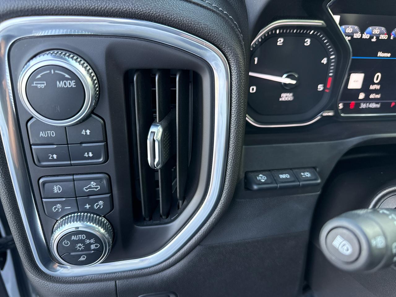 GMC Sierra 2500HD Denali Crew Cab 4WD SB 2022