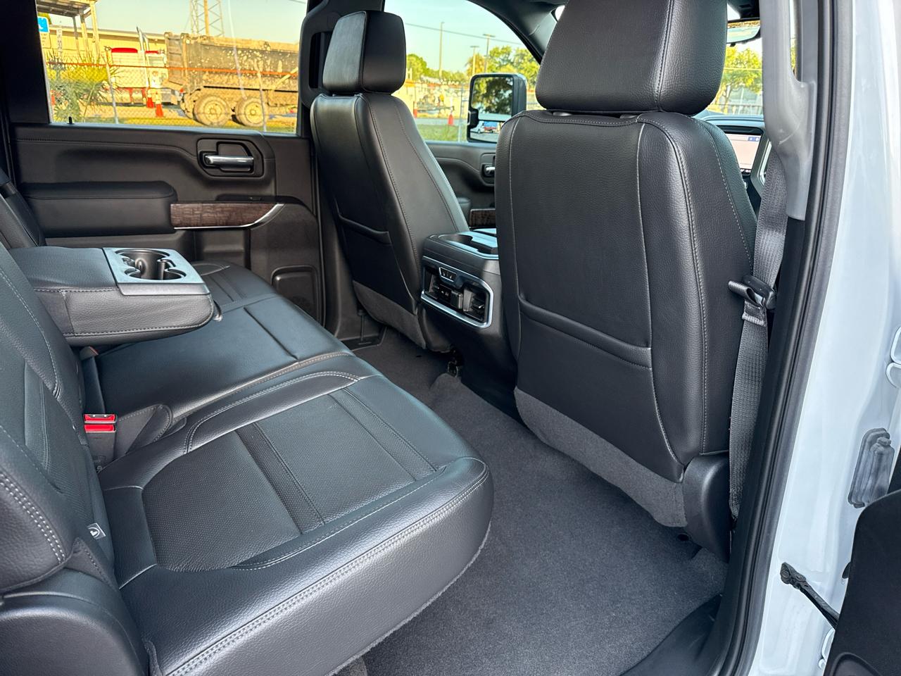 GMC Sierra 2500HD Denali Crew Cab 4WD SB 2022