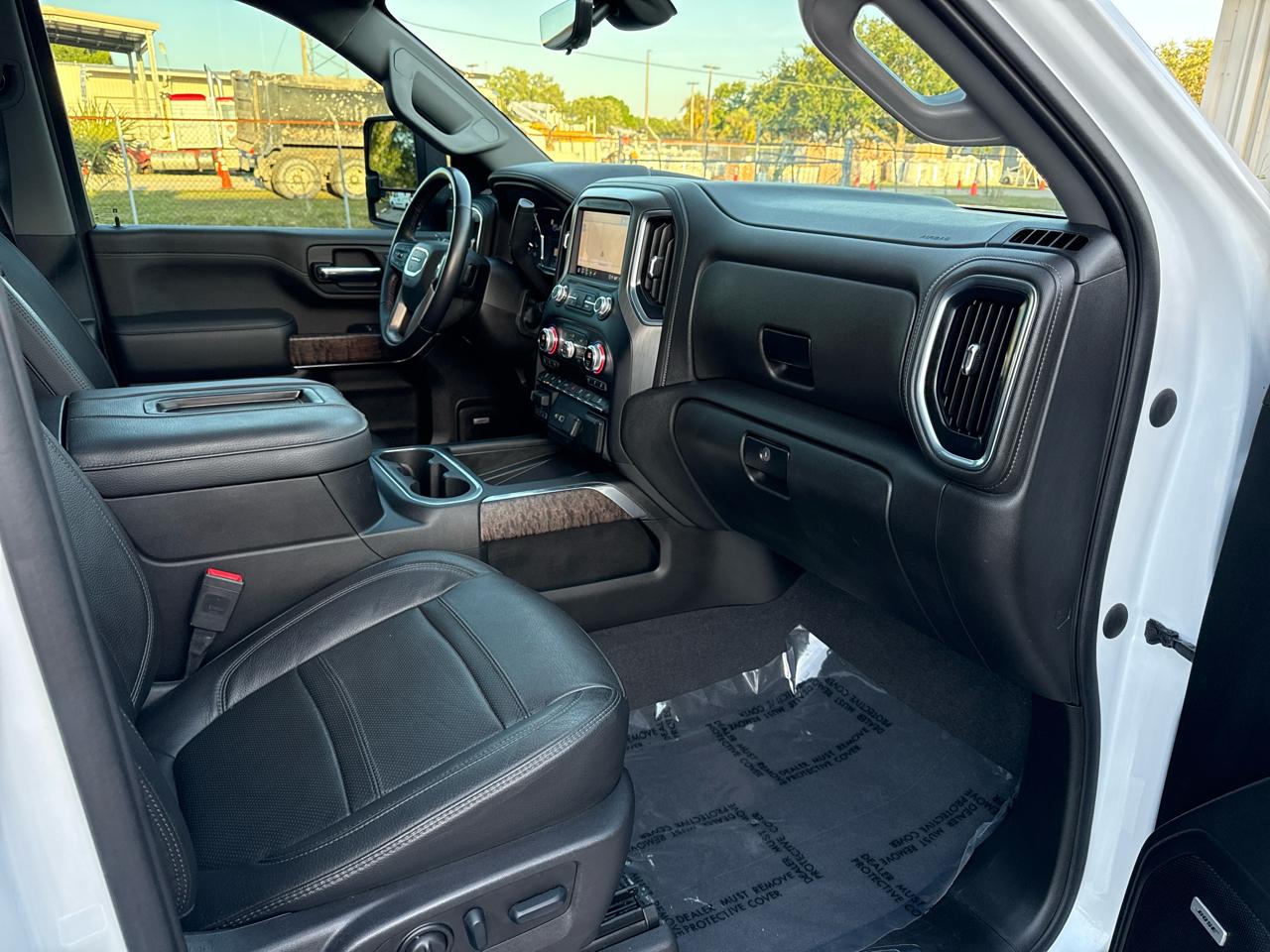 GMC Sierra 2500HD Denali Crew Cab 4WD SB 2022