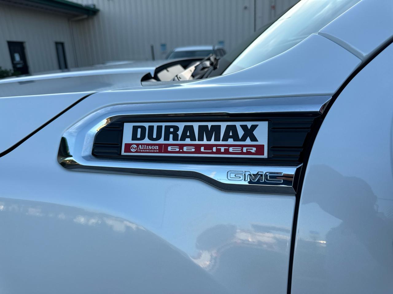 GMC Sierra 2500HD Denali Crew Cab 4WD SB 2022