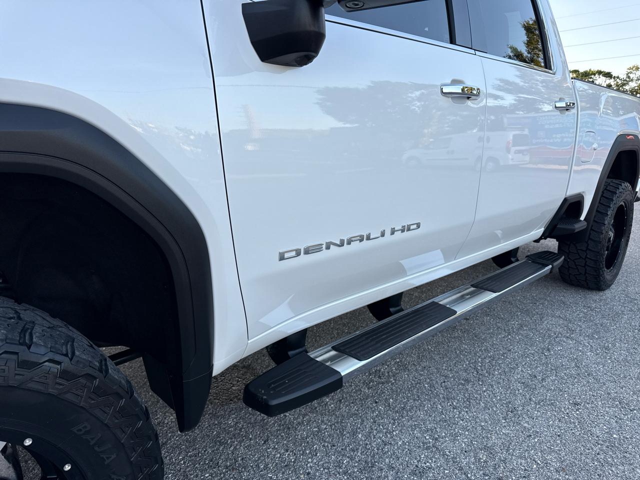 GMC Sierra 2500HD Denali Crew Cab 4WD SB 2022