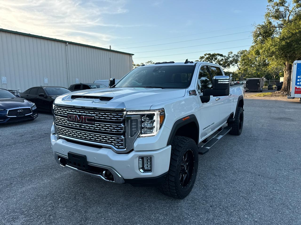 GMC Sierra 2500HD Denali Crew Cab 4WD SB 2022