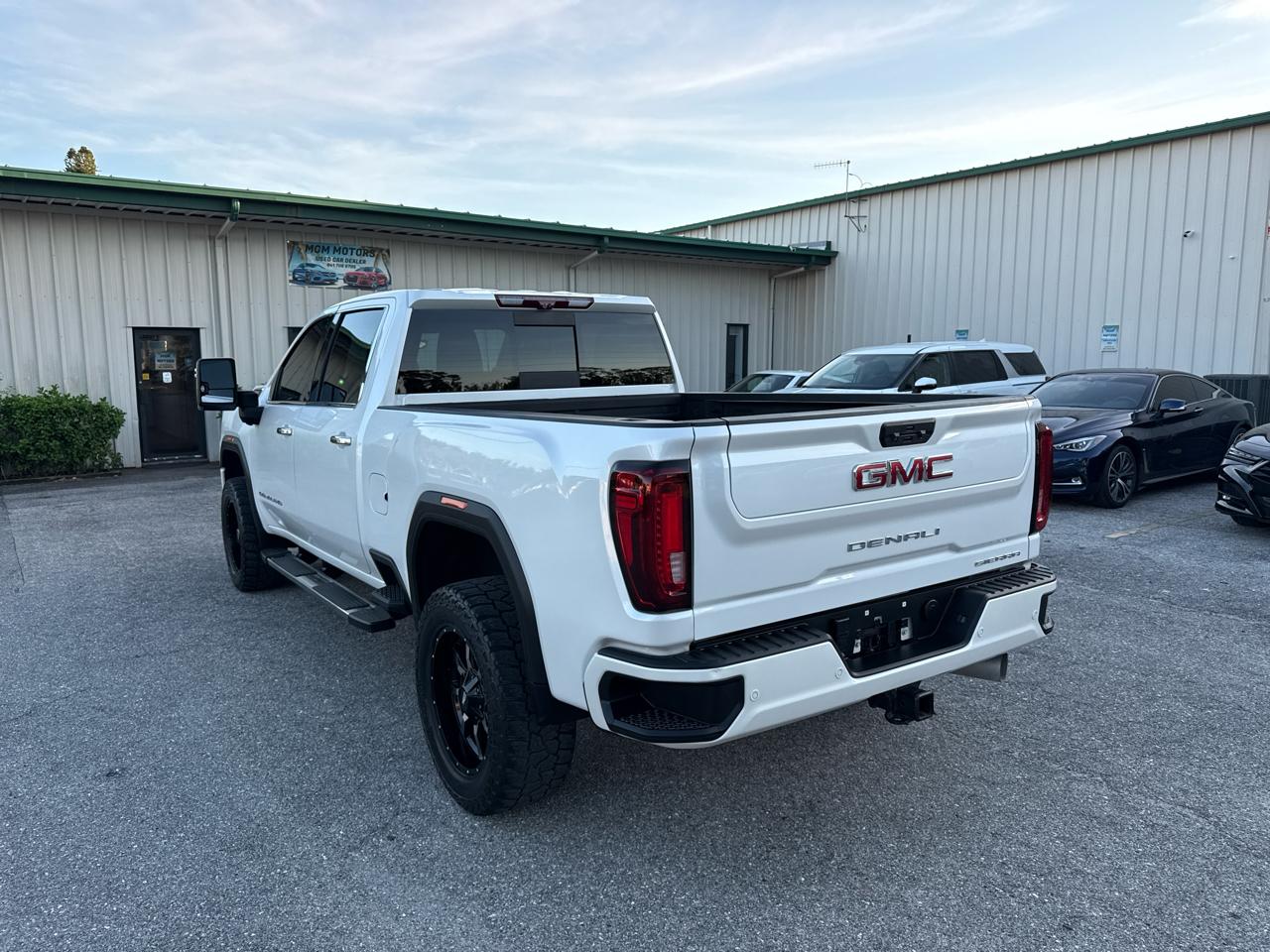 GMC Sierra 2500HD Denali Crew Cab 4WD SB 2022