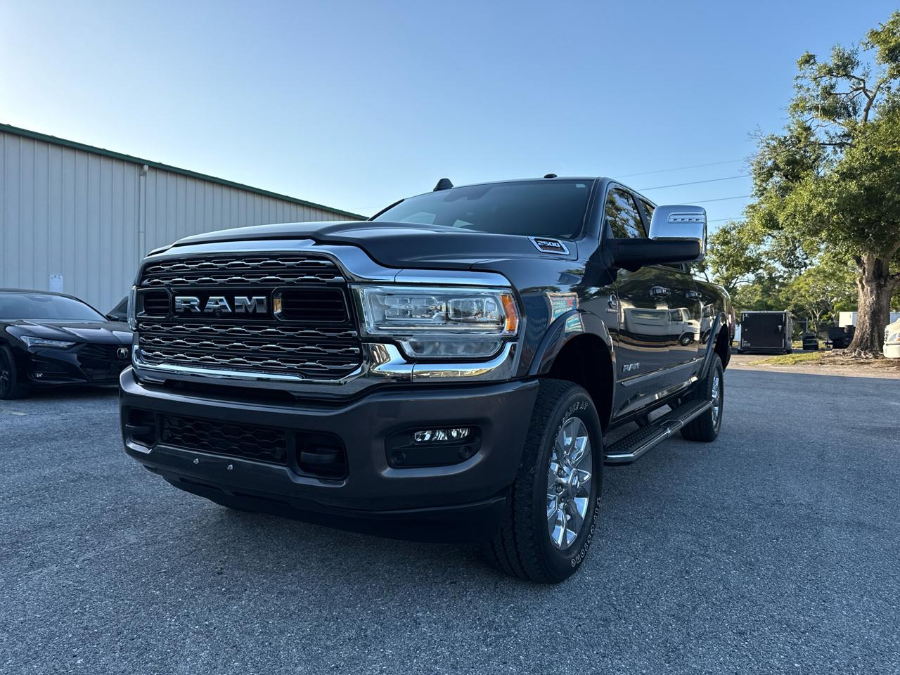 RAM 2500 Limited Crew Cab SWB 4WD 2023