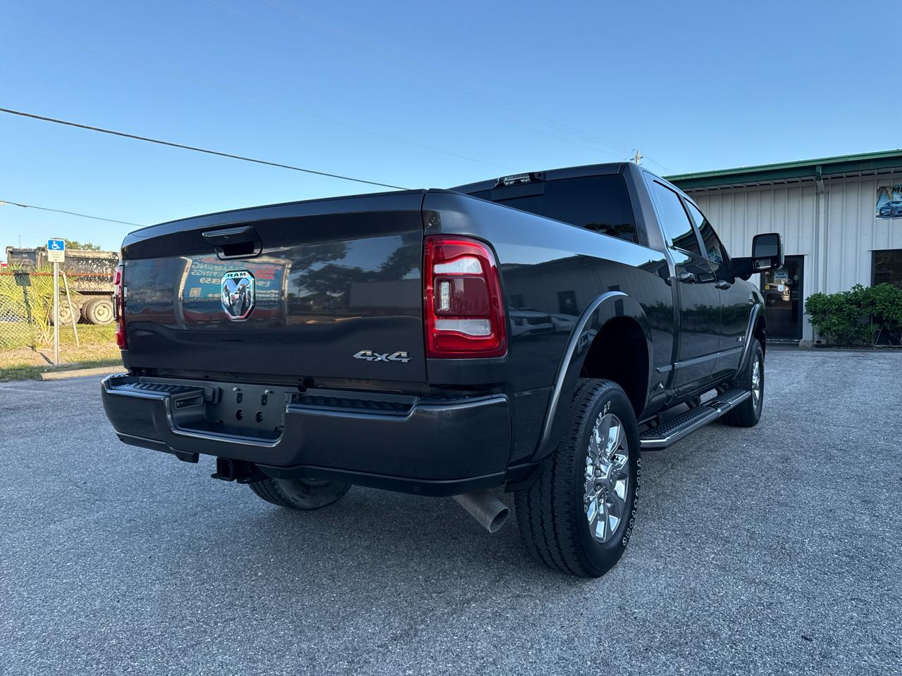 RAM 2500 Limited Crew Cab SWB 4WD 2023