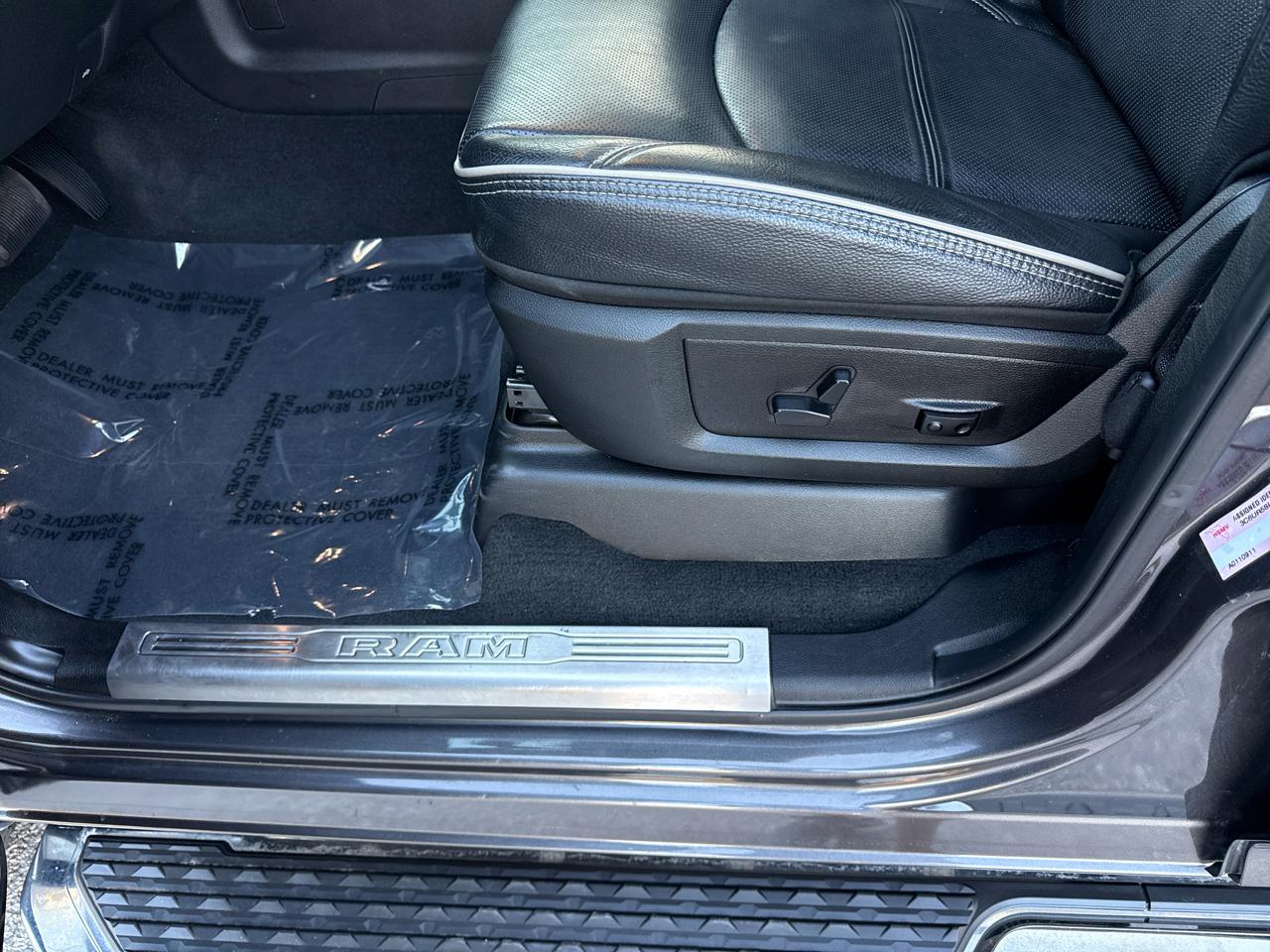 RAM 2500 Limited Crew Cab SWB 4WD 2023