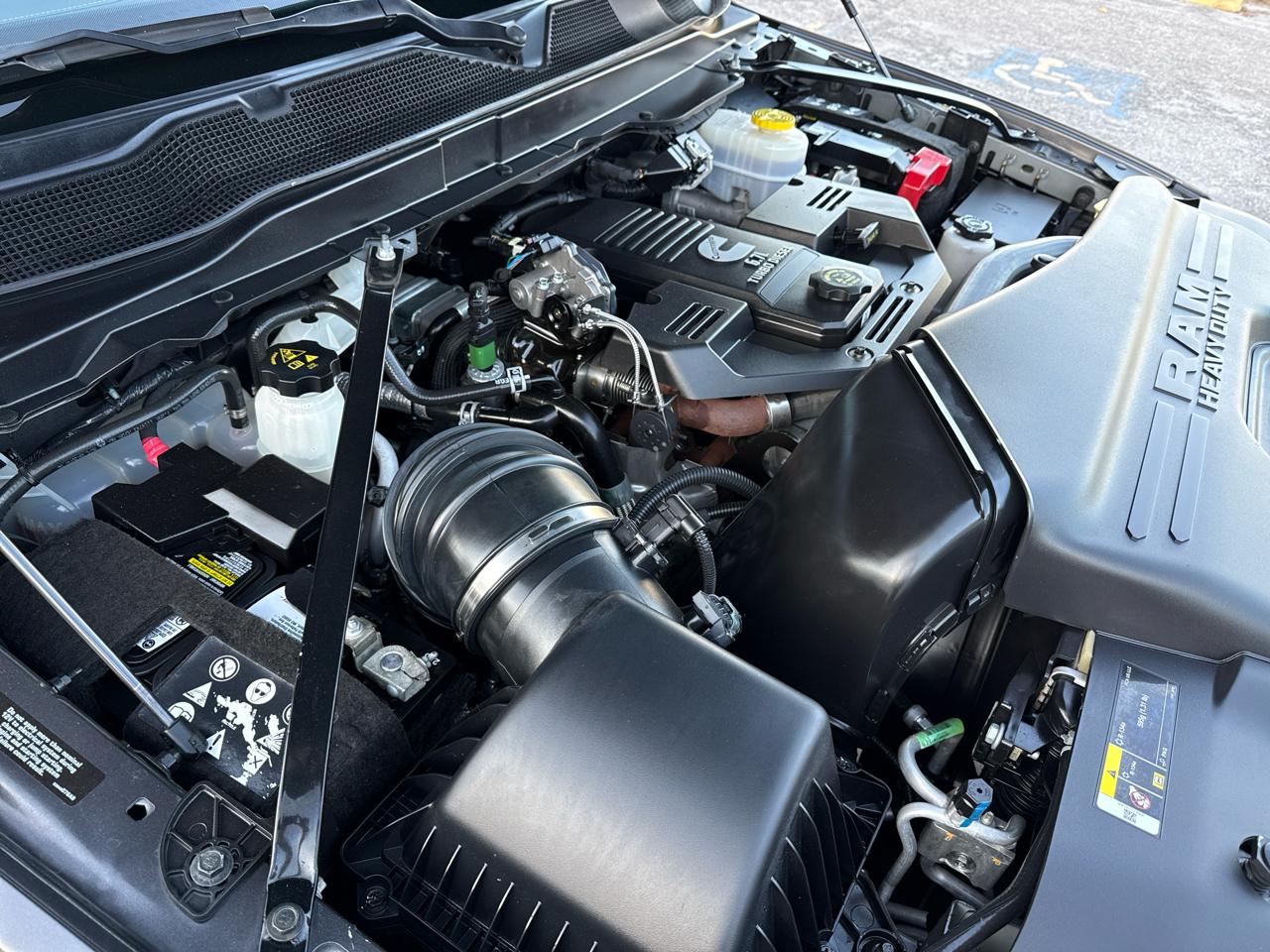 RAM 2500 Limited Crew Cab SWB 4WD 2023