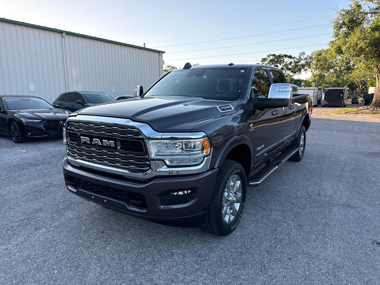 RAM 2500 Limited Crew Cab SWB 4WD 2023