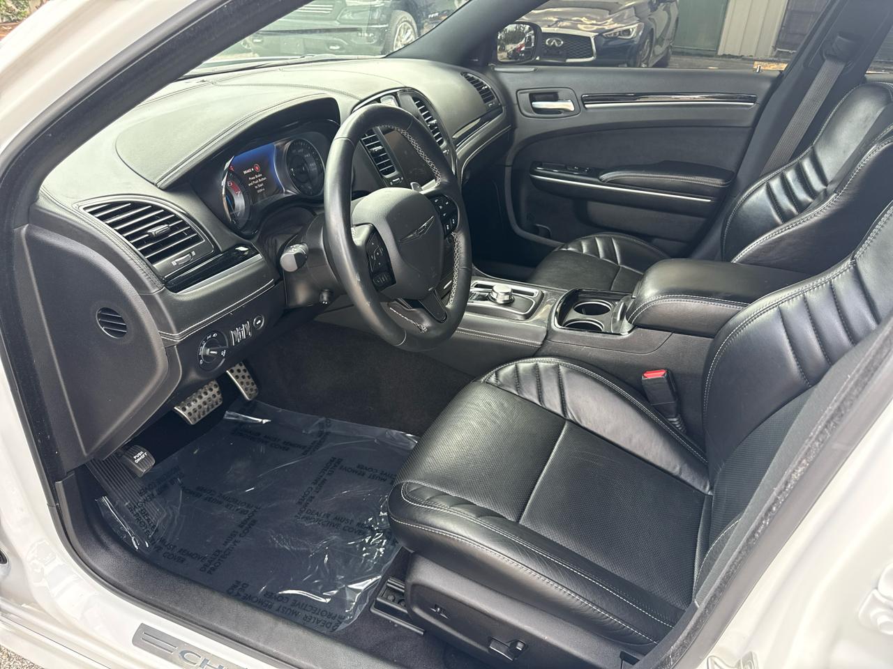 Chrysler 300 C 2023