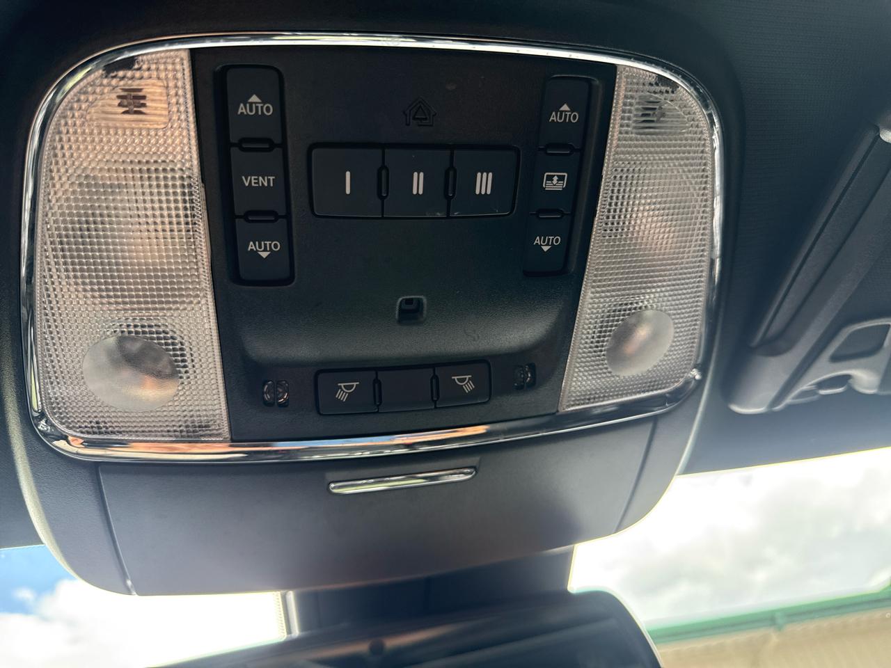 Chrysler 300 C 2023