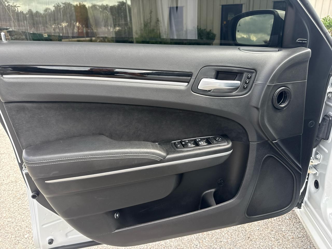 Chrysler 300 C 2023