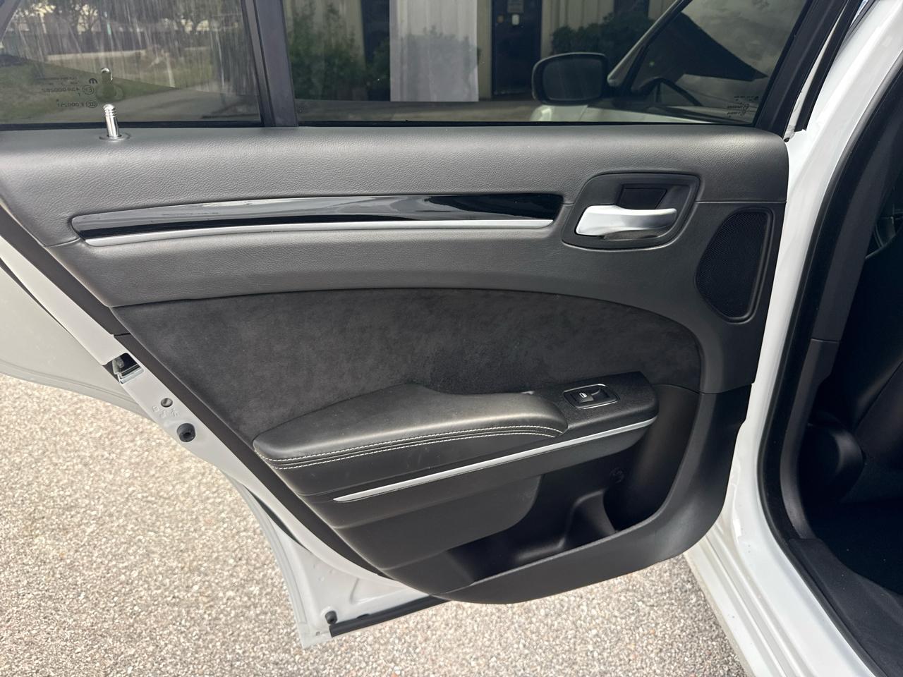 Chrysler 300 C 2023