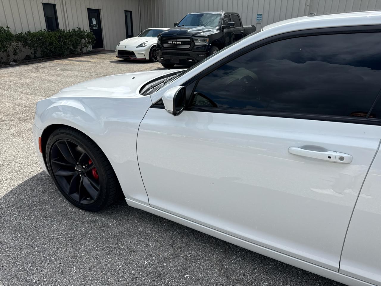 Chrysler 300 C 2023