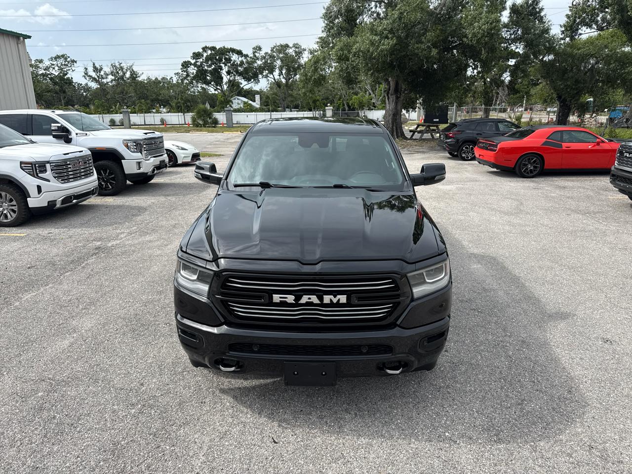 RAM 1500 Laramie Crew Cab SWB 2WD 2023