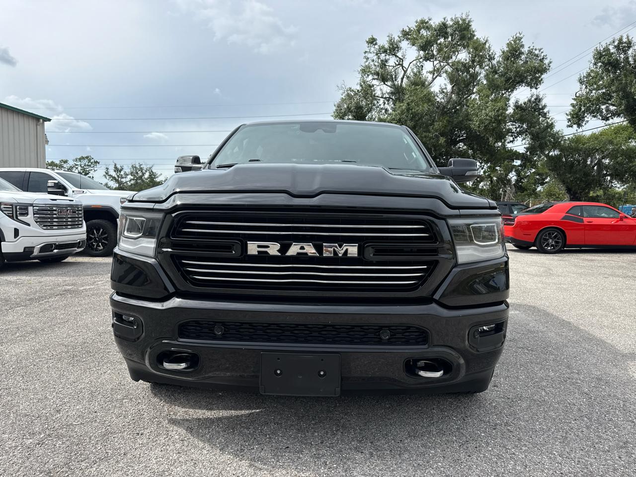 RAM 1500 Laramie Crew Cab SWB 2WD 2023