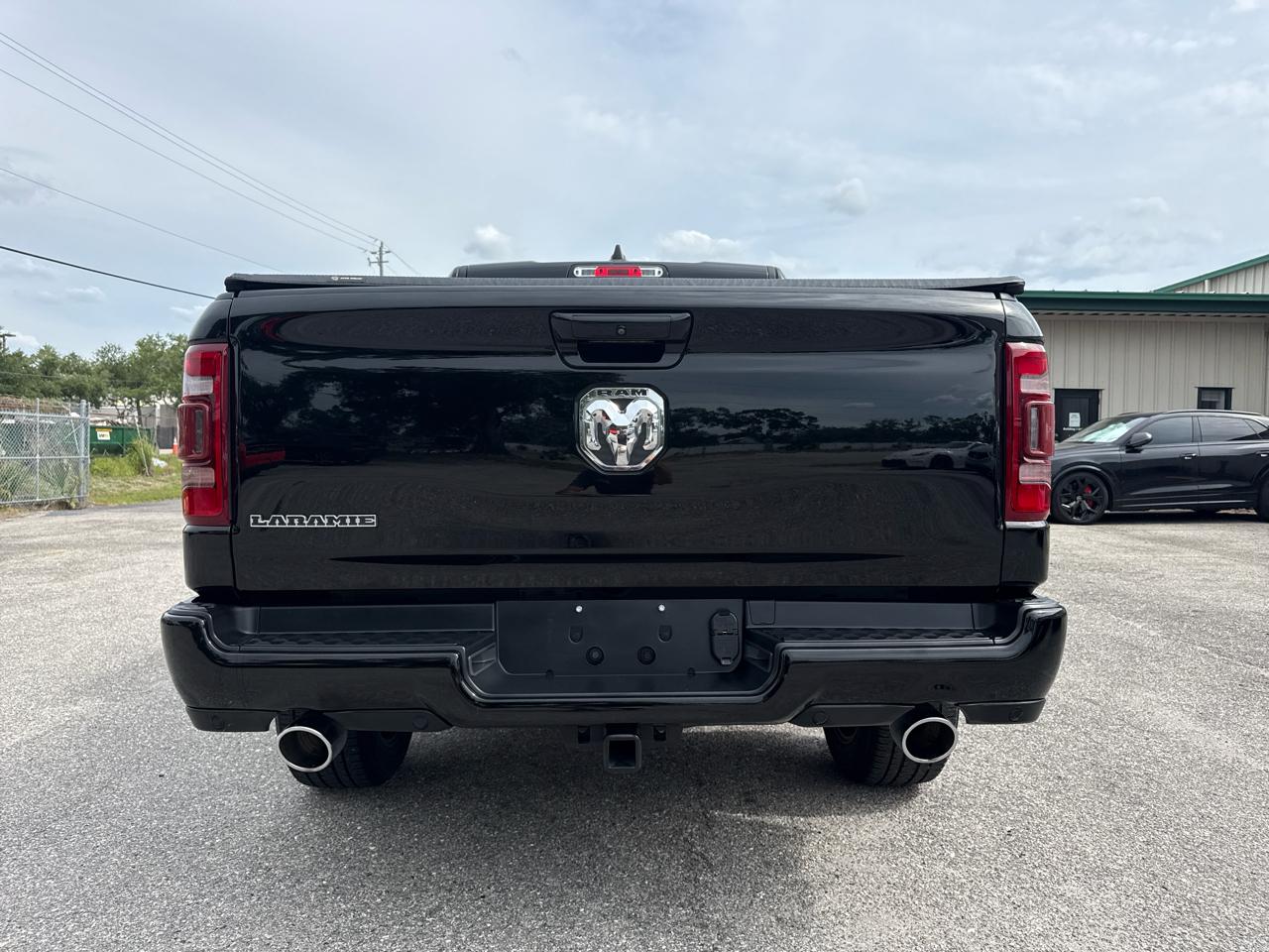 RAM 1500 Laramie Crew Cab SWB 2WD 2023