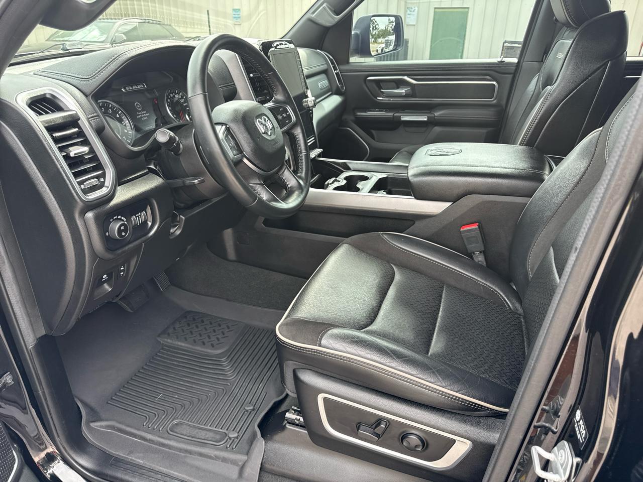 RAM 1500 Laramie Crew Cab SWB 2WD 2023