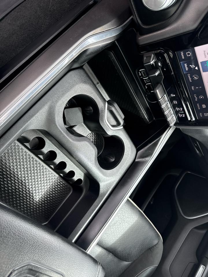RAM 1500 Laramie Crew Cab SWB 2WD 2023