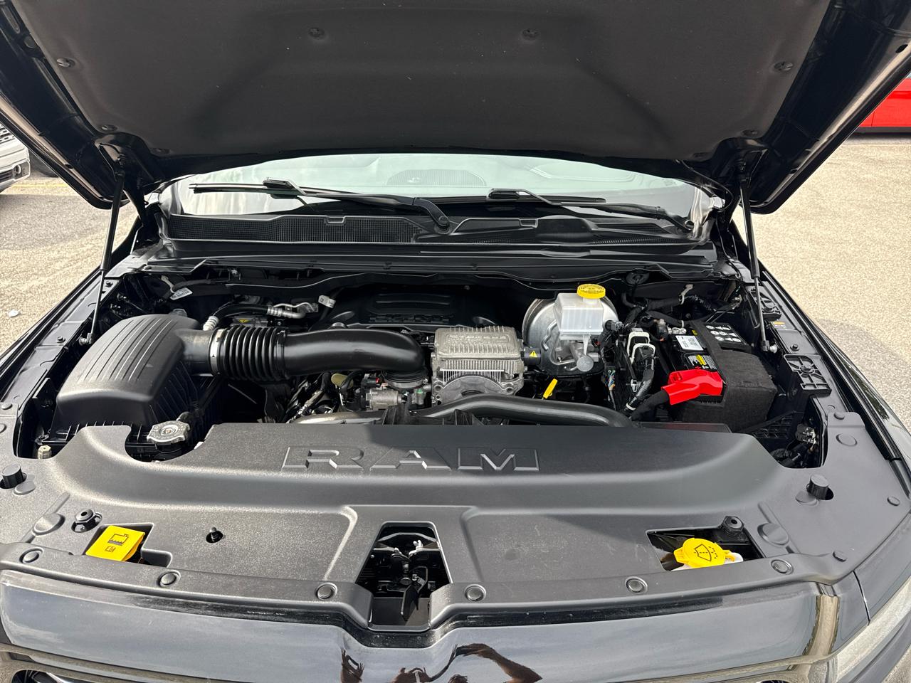 RAM 1500 Laramie Crew Cab SWB 2WD 2023