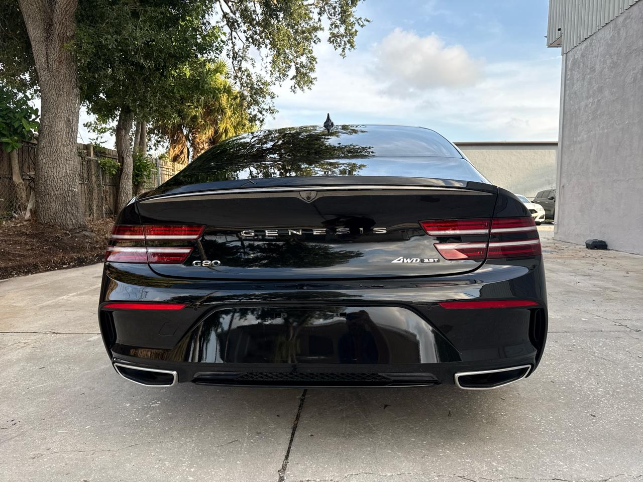 Genesis G80  2023