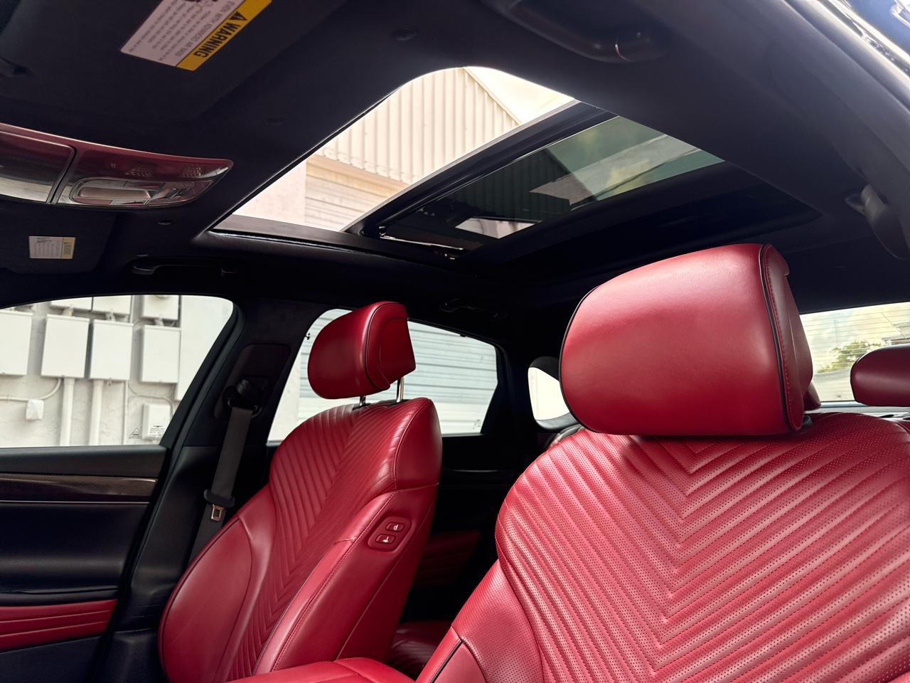 Genesis G80  2023