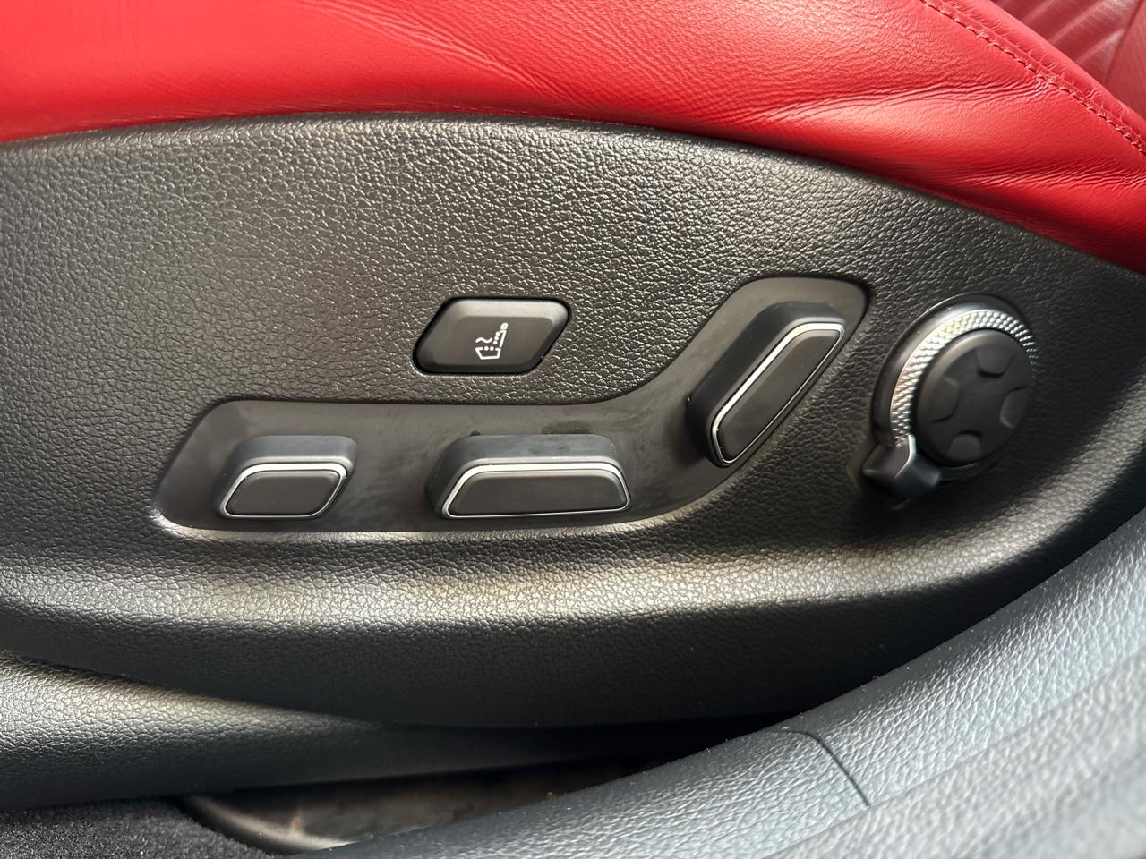 Genesis G80  2023