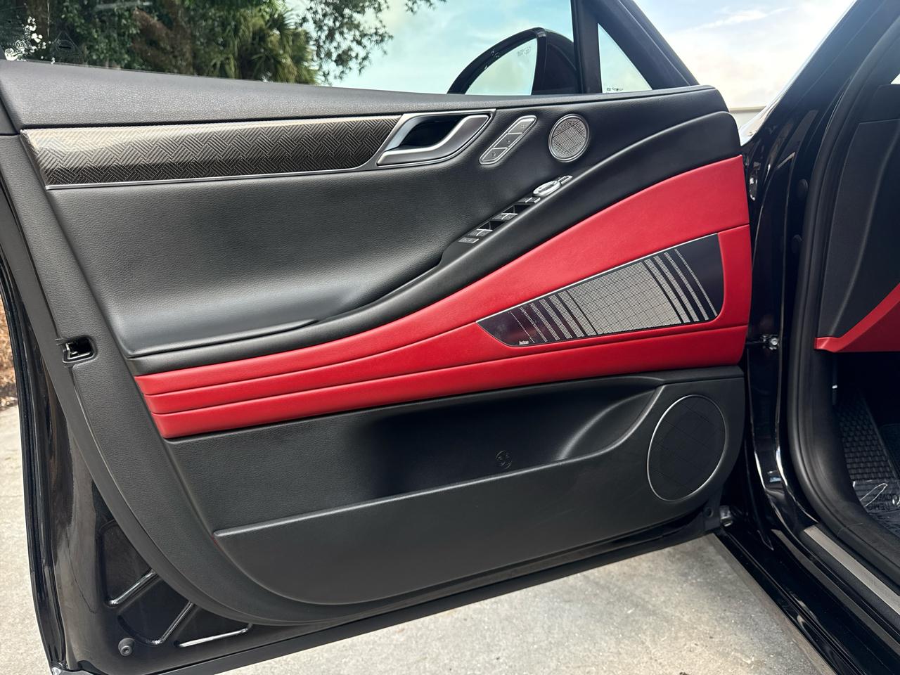 Genesis G80  2023