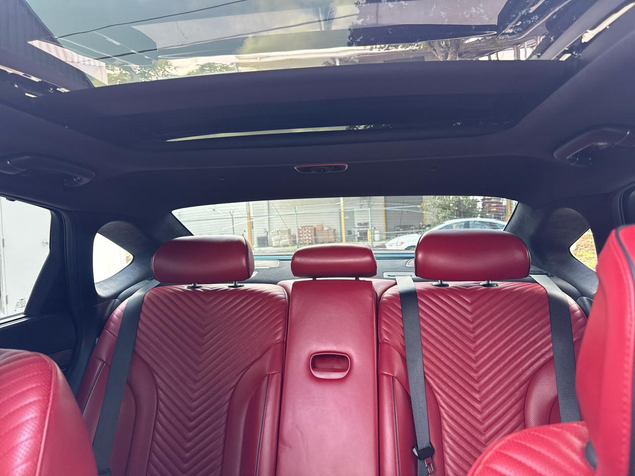 Genesis G80  2023