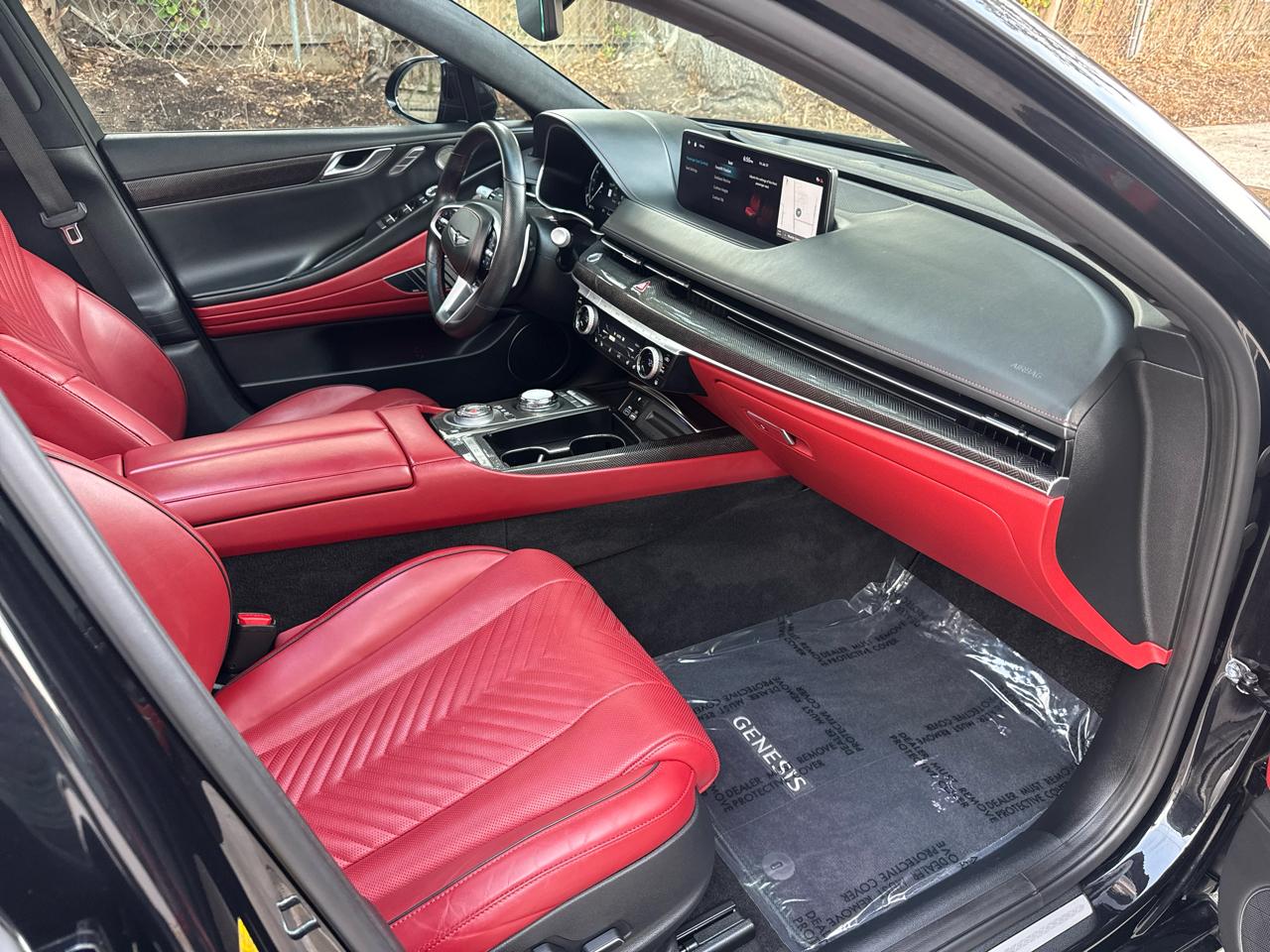 Genesis G80  2023