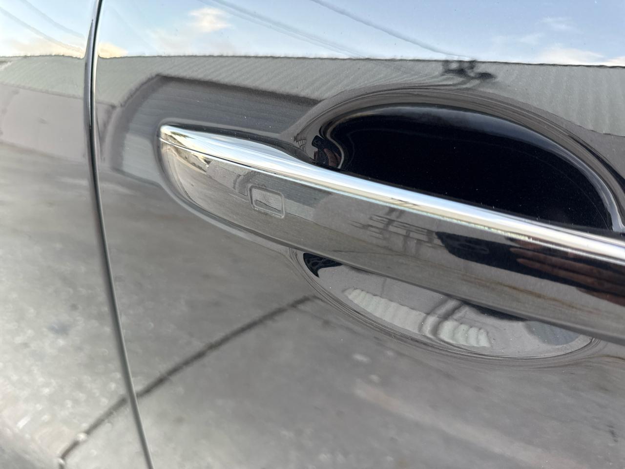 Genesis G80  2023