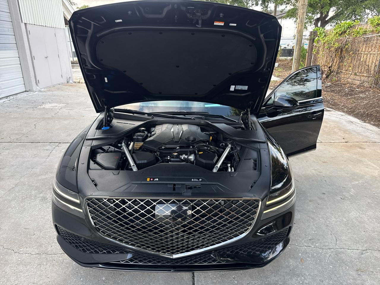 Genesis G80  2023