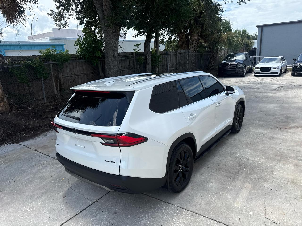 Toyota Grand Highlander Limited AWD 2024