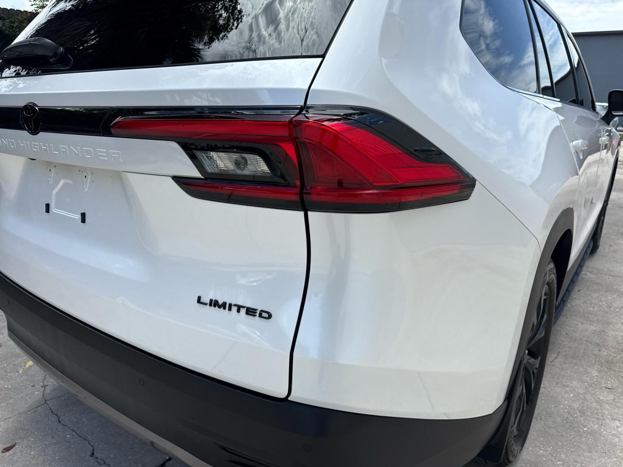 Toyota Grand Highlander Limited AWD 2024