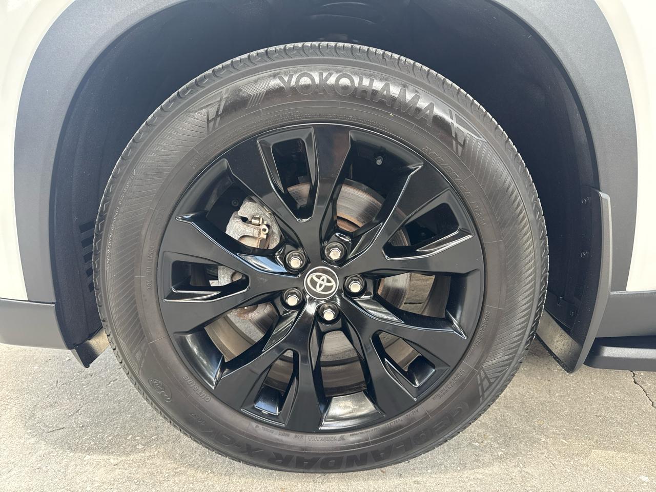 Toyota Grand Highlander Limited AWD 2024