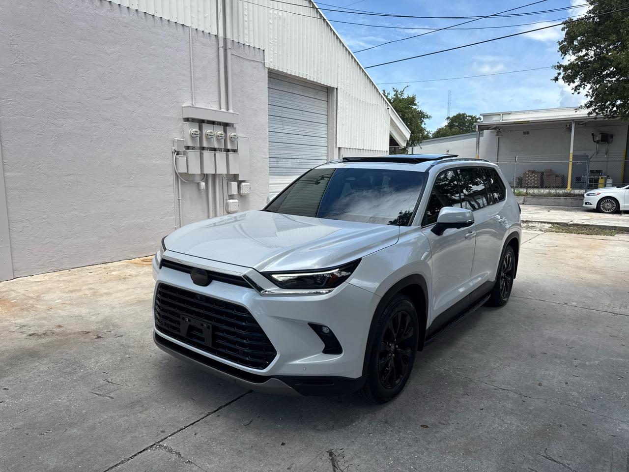Toyota Grand Highlander Limited AWD 2024