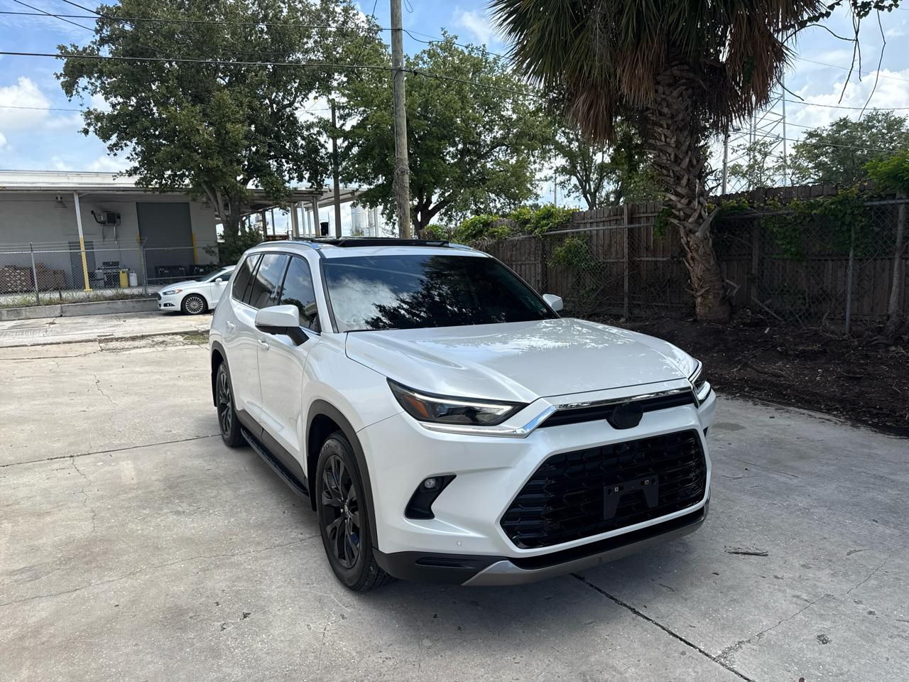 Toyota Grand Highlander Limited AWD 2024