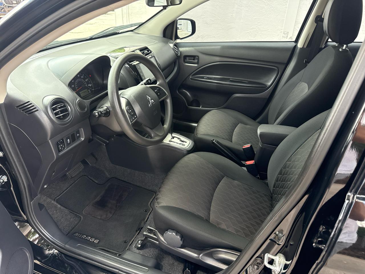 Mitsubishi Mirage ES 2024