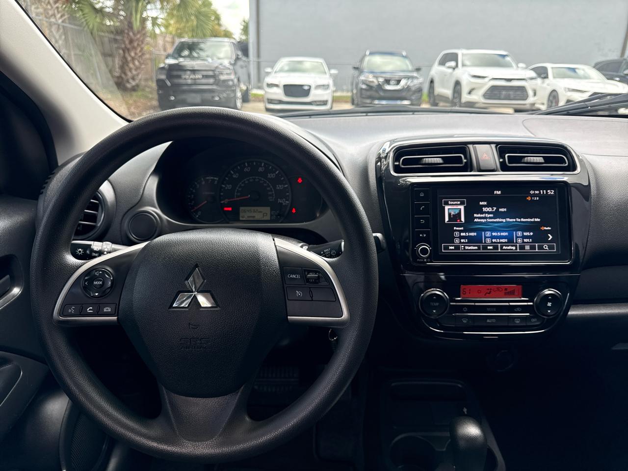 Mitsubishi Mirage ES 2024