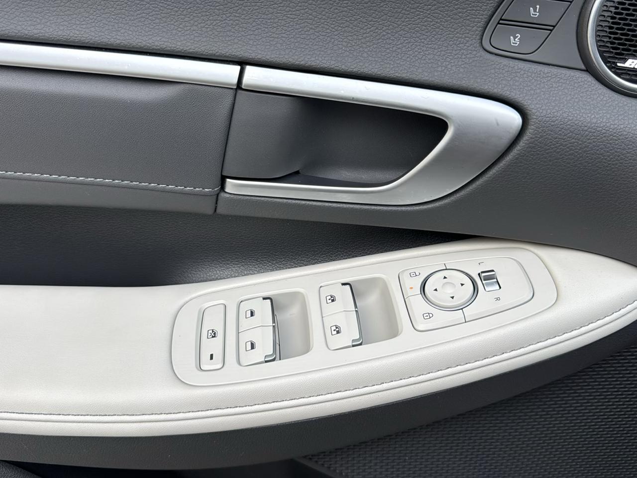 Hyundai Sonata Hybrid Limited 2025